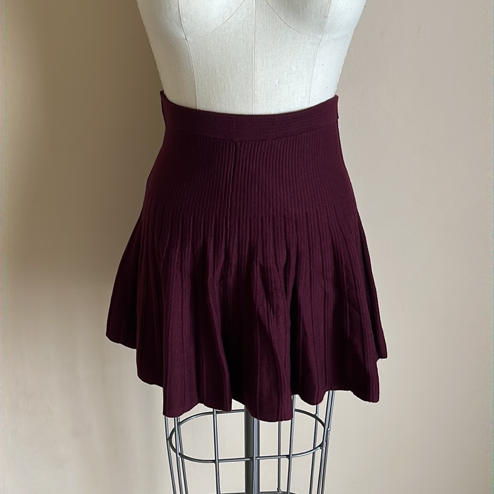 Alice and Olivia Knit Burgundy skirt